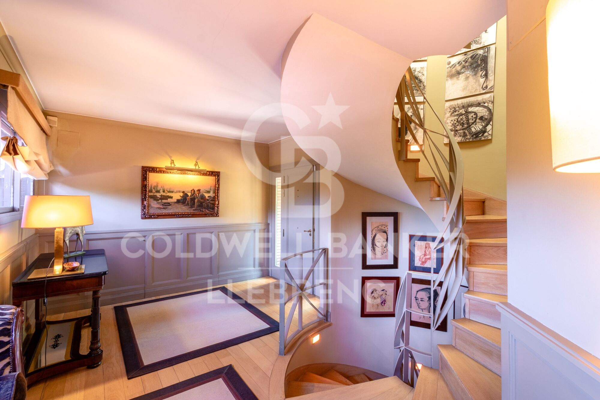 Spectacular house with pool and large garden in Vallvidrera