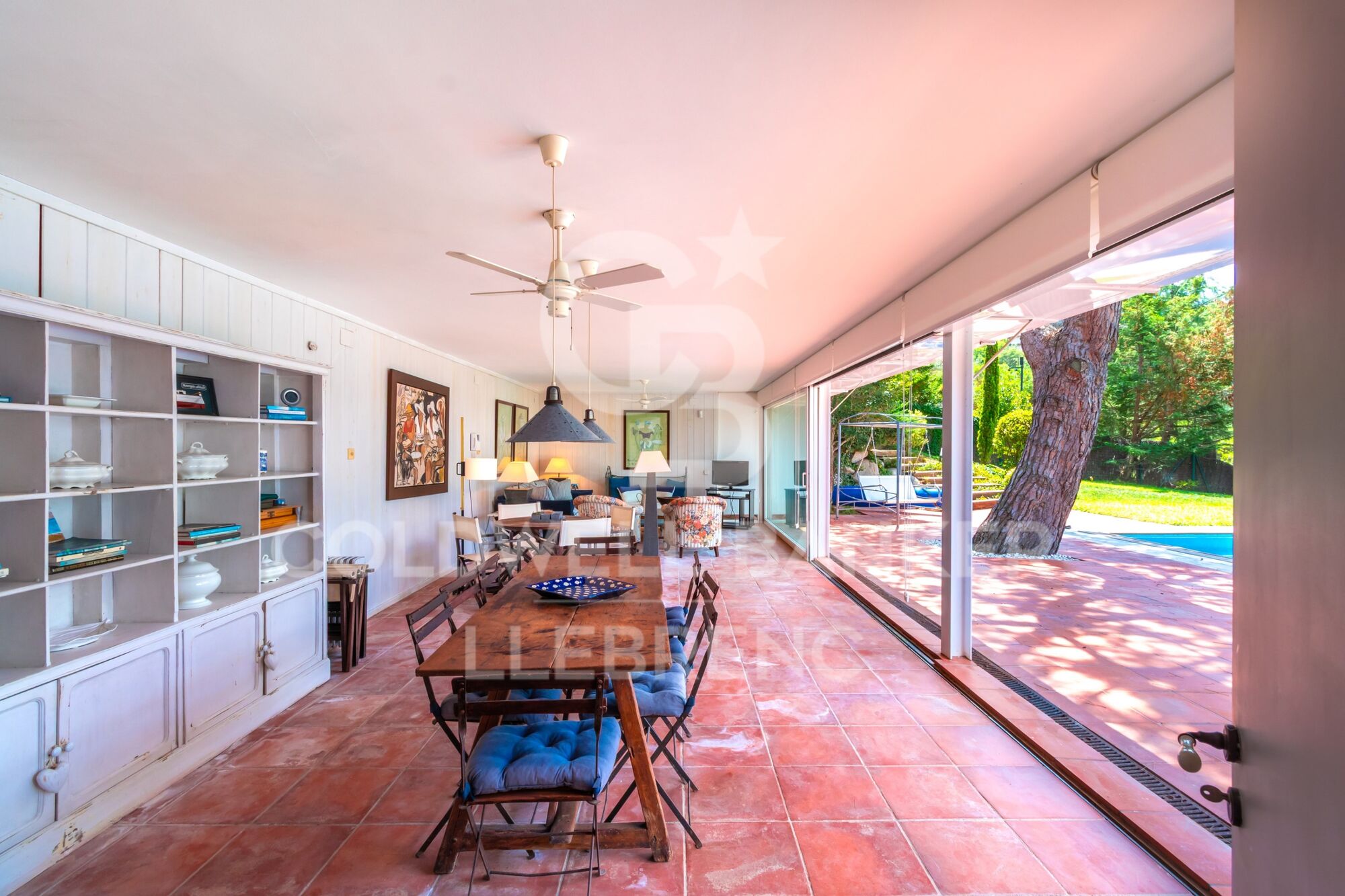 Spectacular house with pool and large garden in Vallvidrera