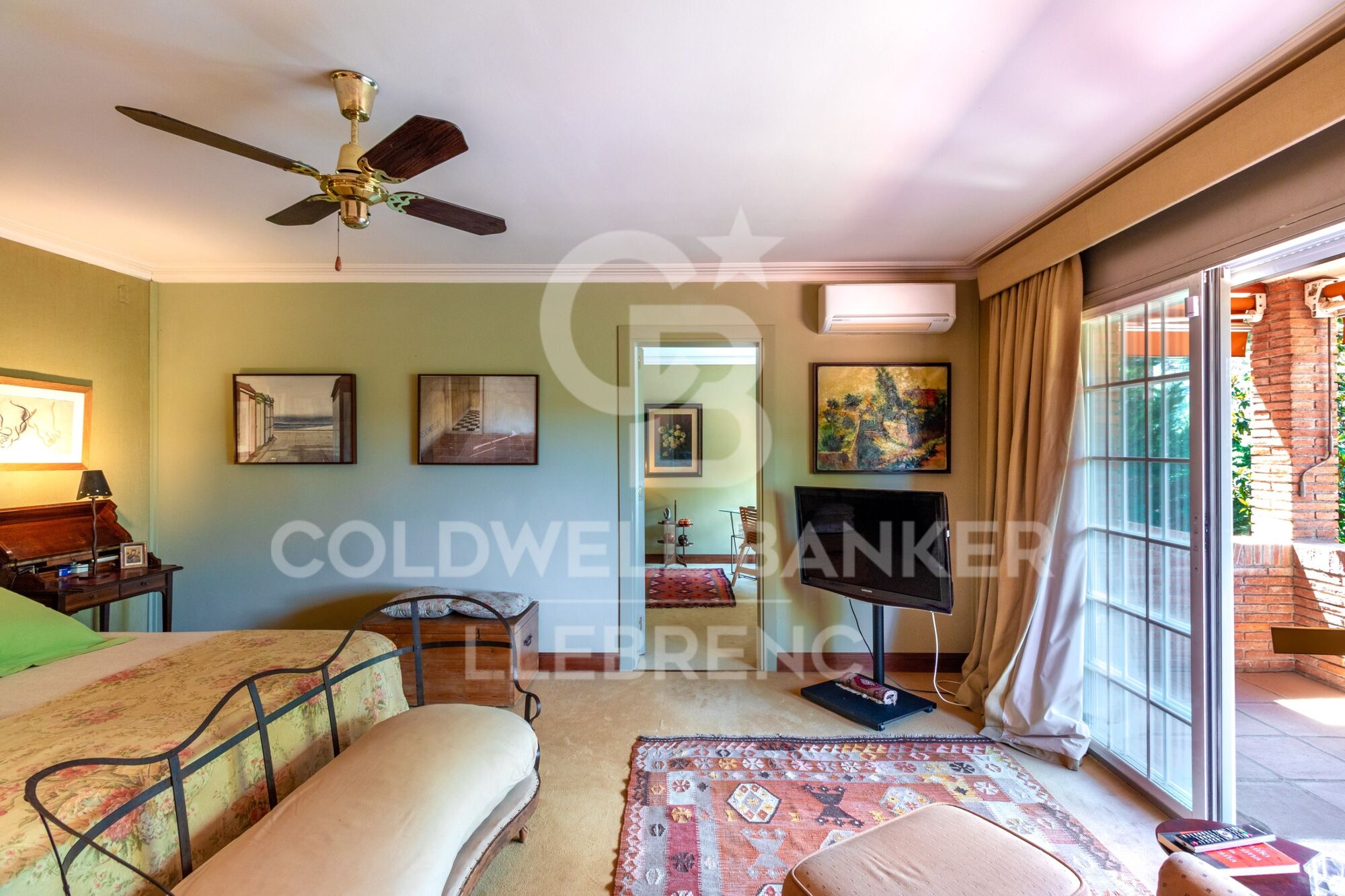 Spectacular house with pool and large garden in Vallvidrera