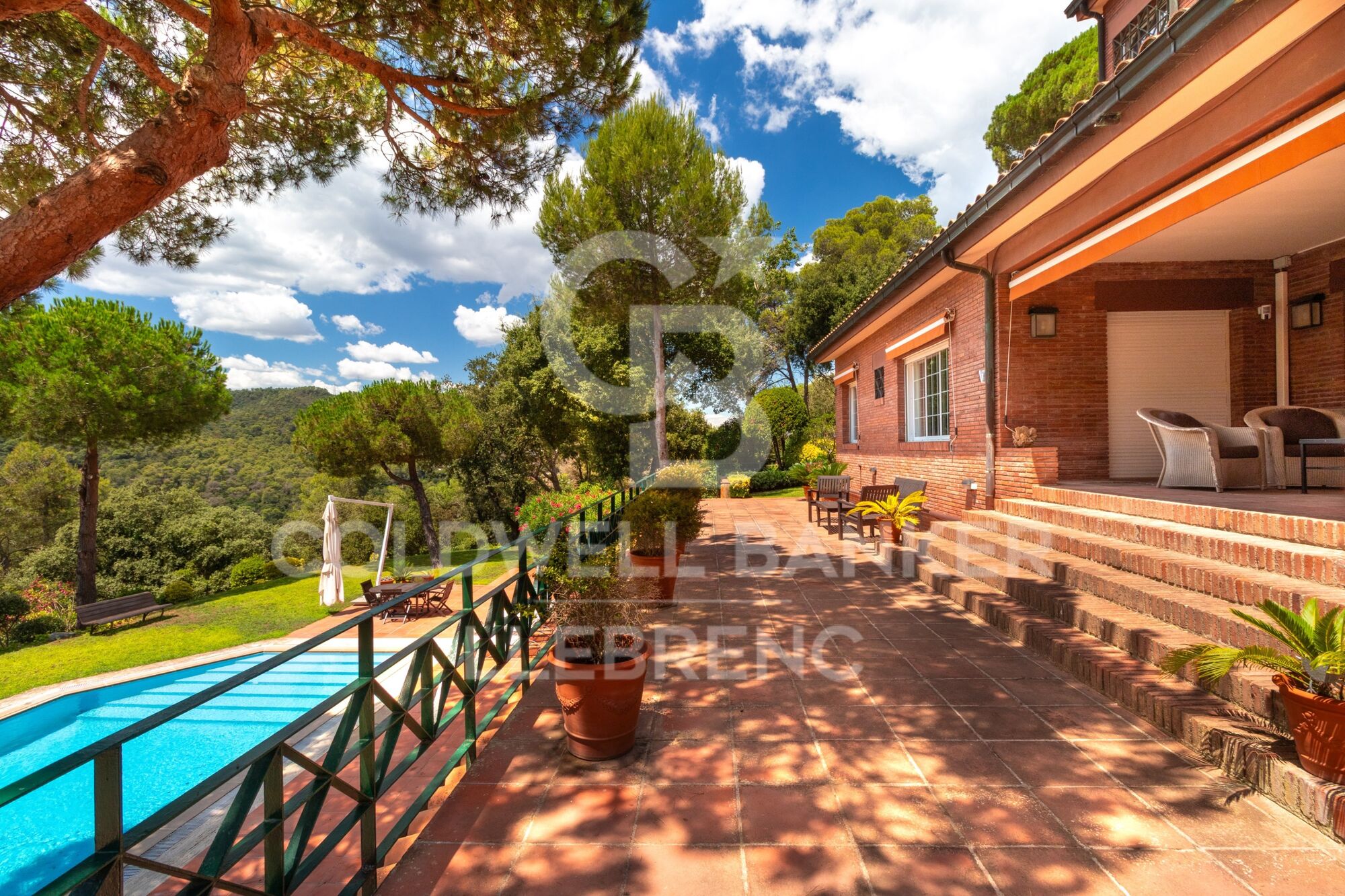 Maison spectaculaire avec piscine et grand jardin à Vallvidrera