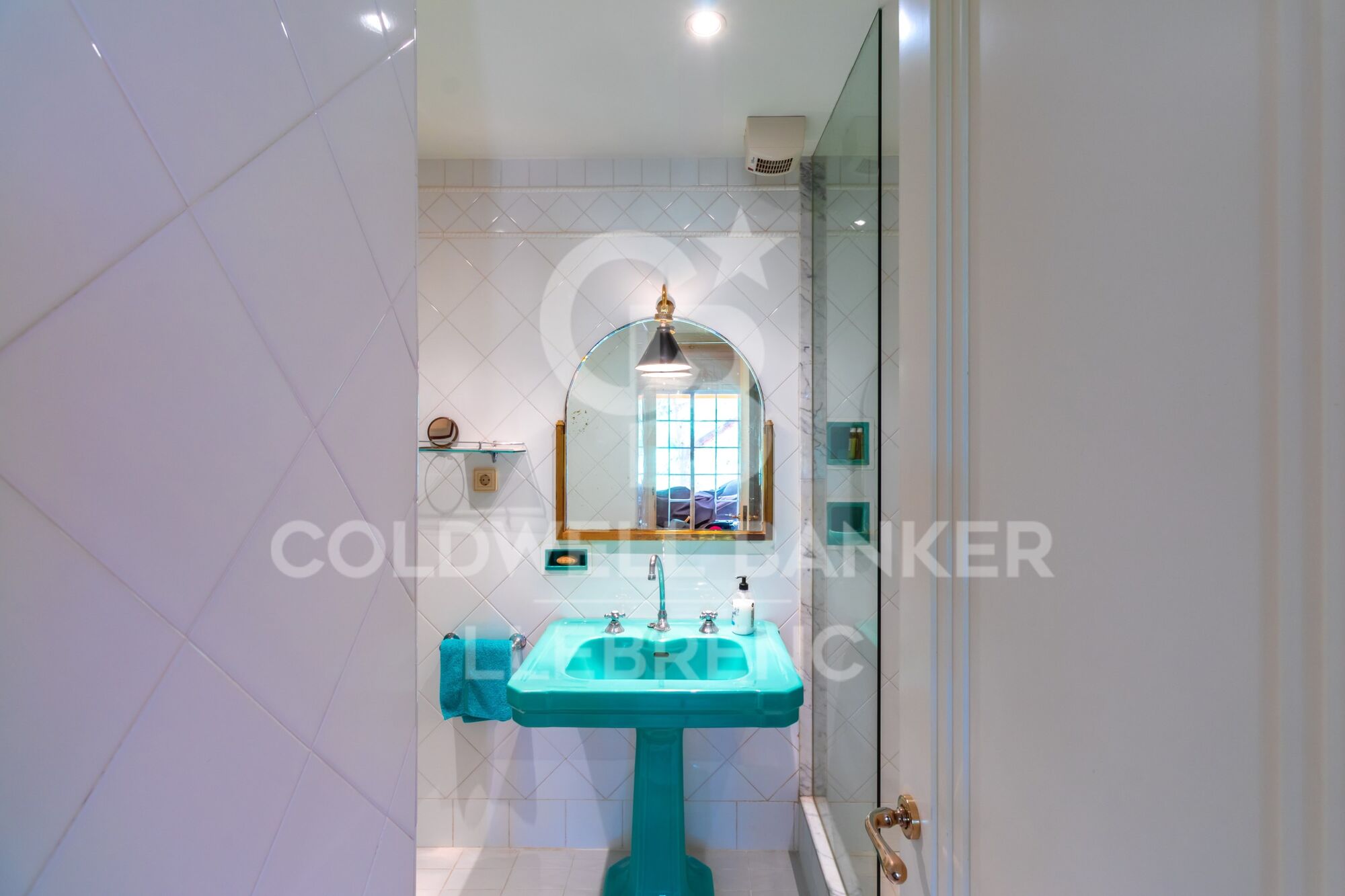 Spectacular house with pool and large garden in Vallvidrera