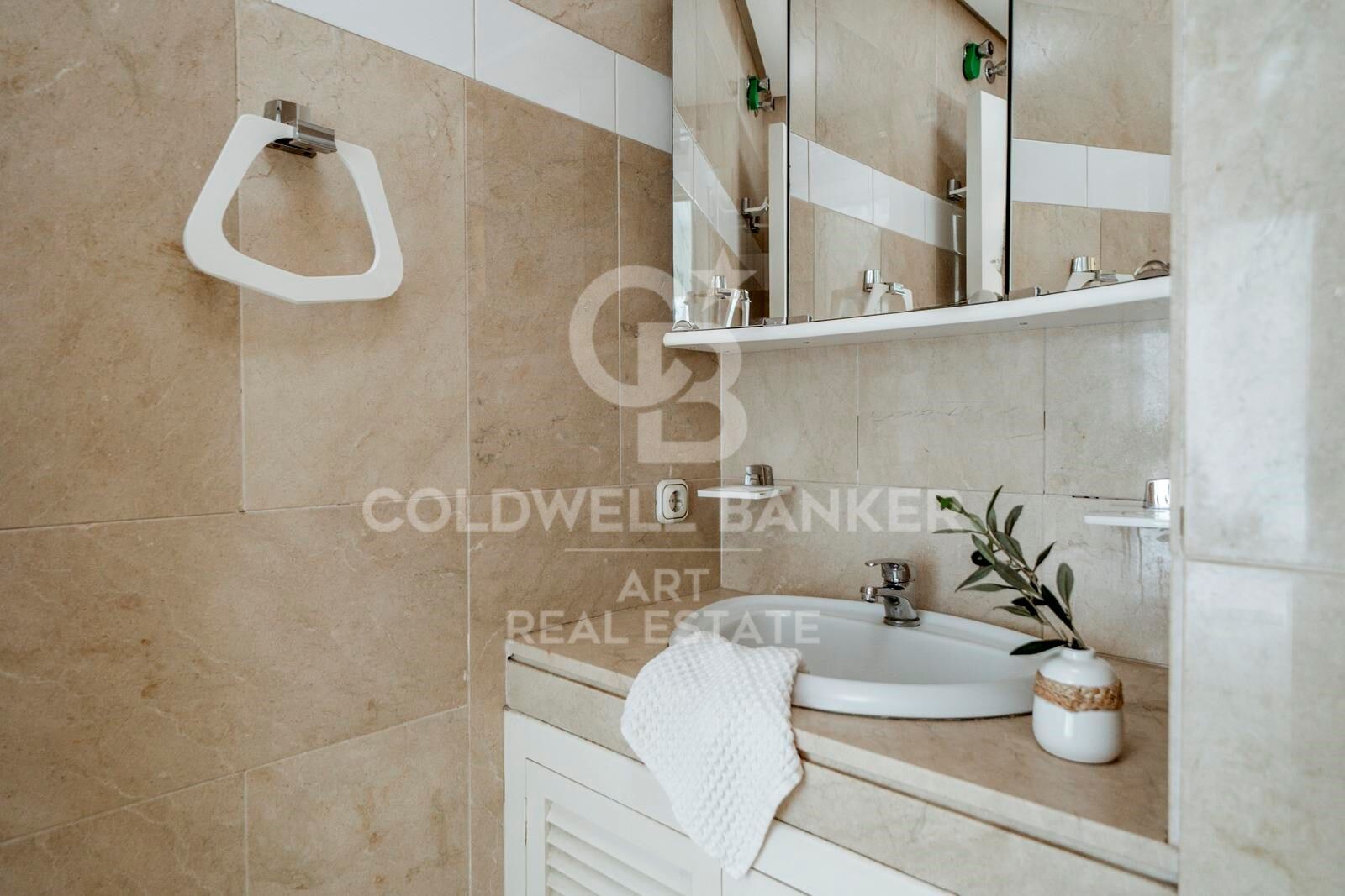 Beachfront Corner Apartment with High Investment Potential in San Pedro Playa