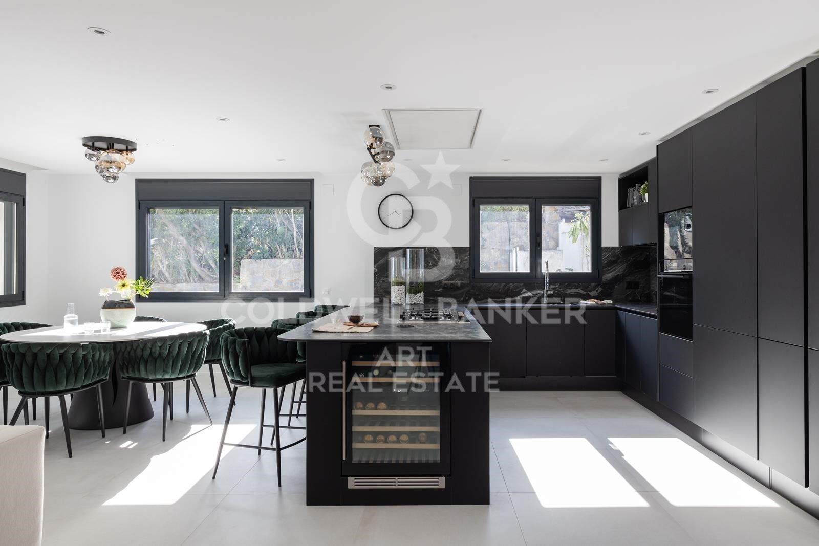 Elegante Villa de 3 Dormitorios con Vistas al Mar en Soto de La Quinta, Benahavís