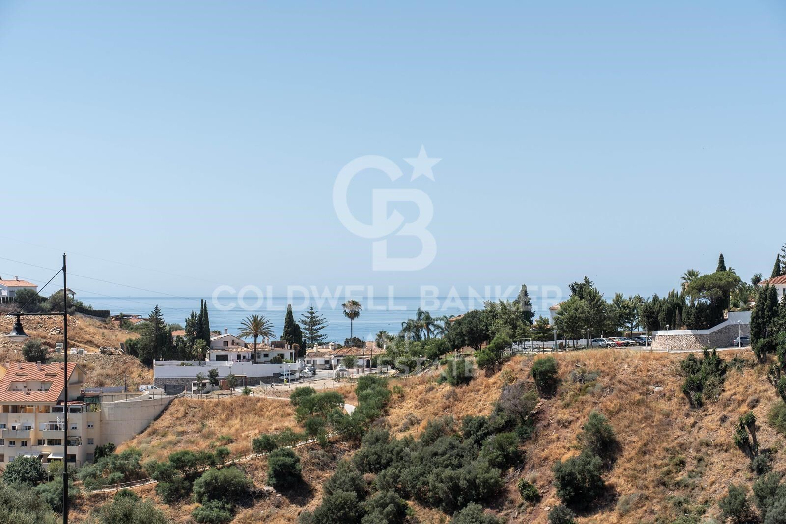 Modern Sea-View Apartment in Prestigious El Higuerón, Fuengirola