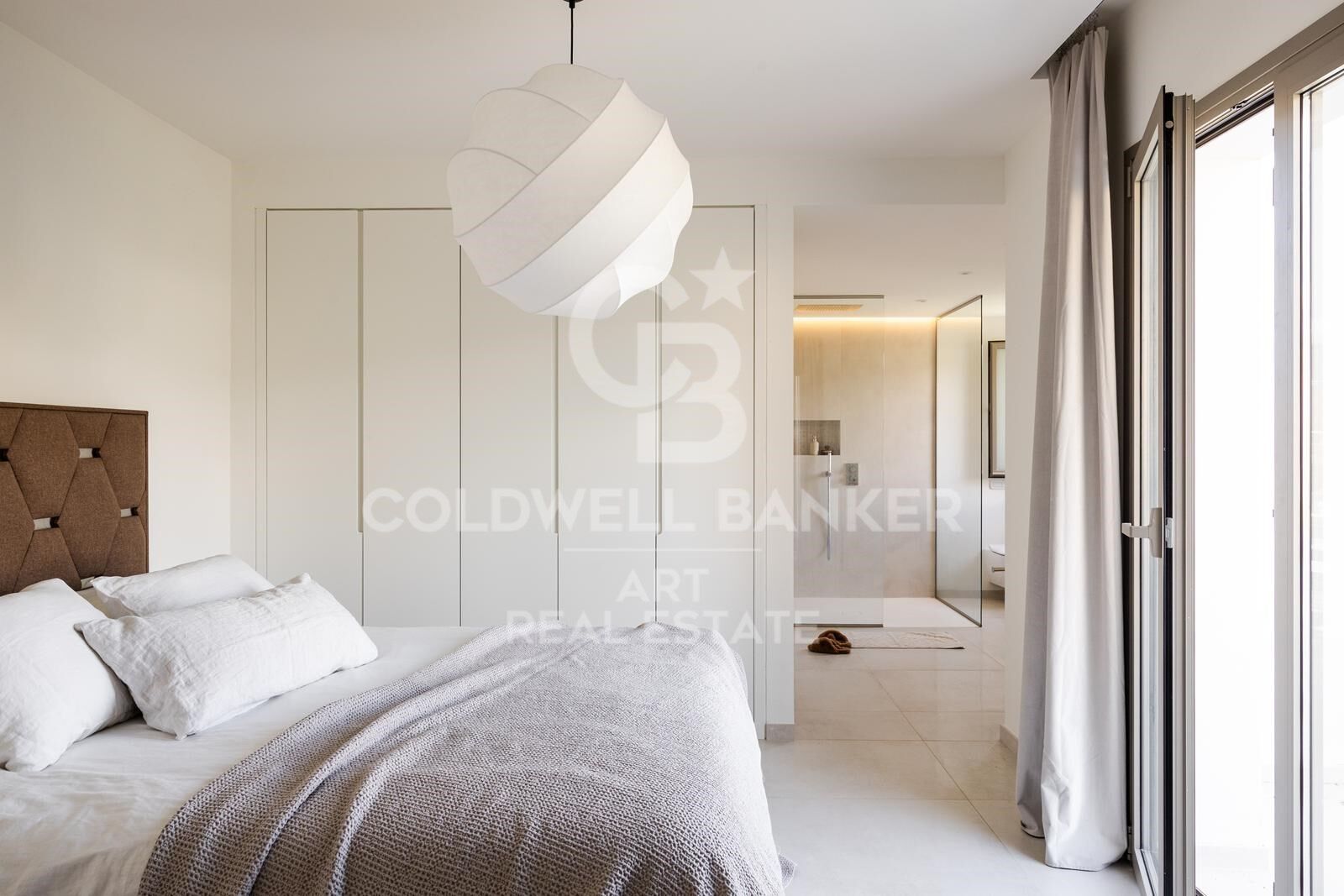 Elegantes Luxusapartment mit Meerblick in Nine Lions, Nueva Andalucía