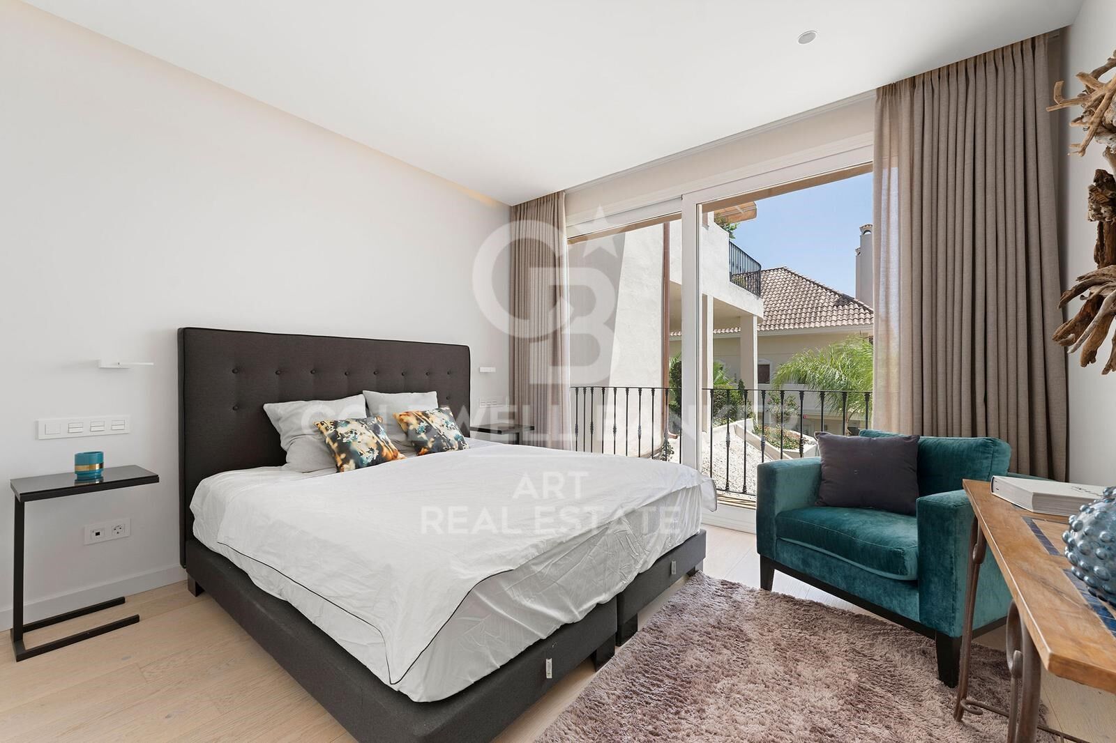 Elegantes 4-Schlafzimmer-Duplex mit Meerblick im Aloha Hill Club, Nueva Andalucía