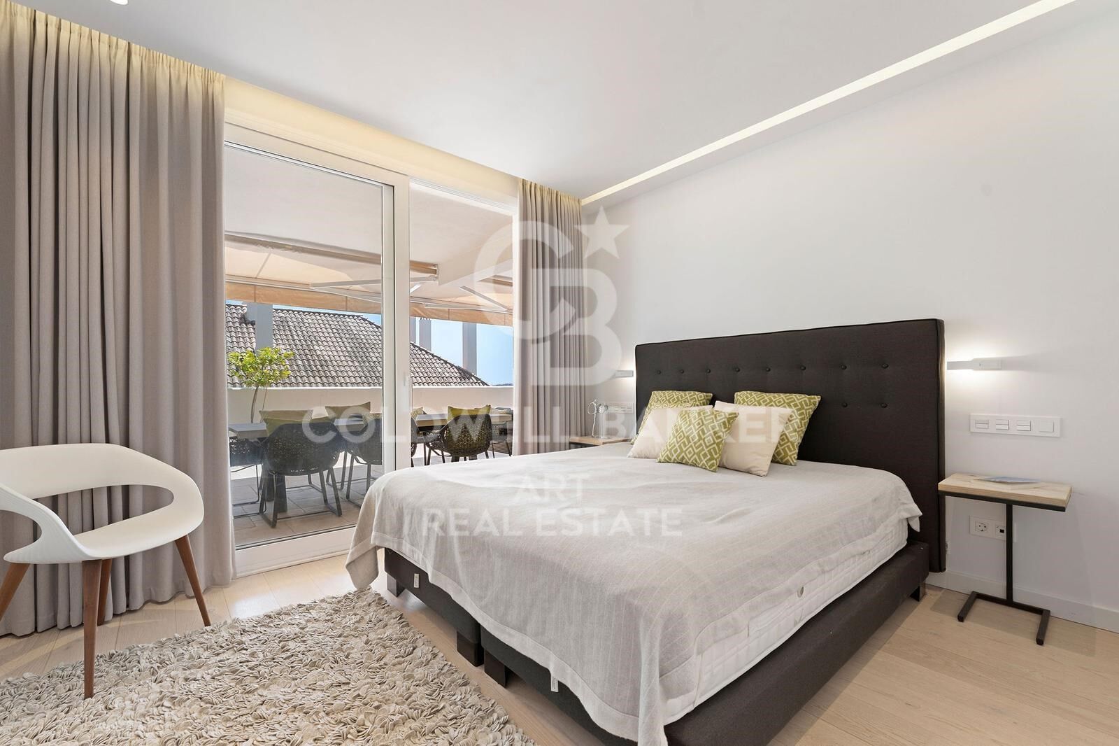 Elegantes 4-Schlafzimmer-Duplex mit Meerblick im Aloha Hill Club, Nueva Andalucía