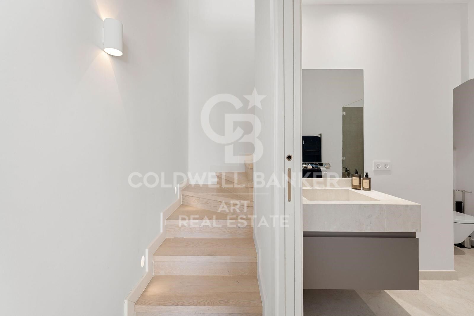 Duplex élégant de 4 chambres avec vue mer à Aloha Hill Club, Nueva Andaluciá