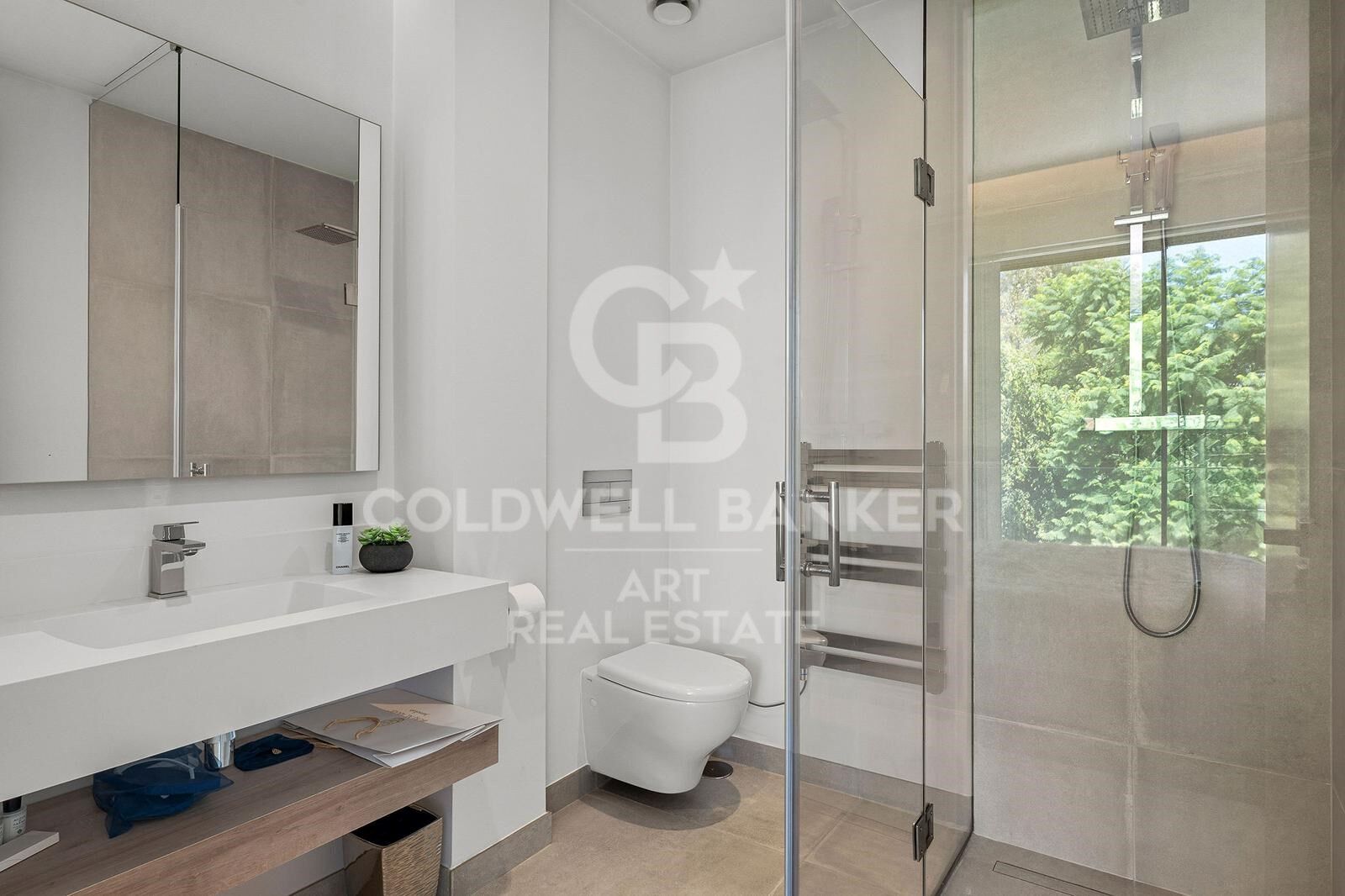 Modern elegance in La Arboleda, Estepona East