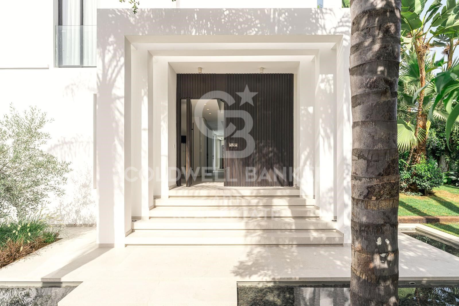 Villa familiale moderne à Nueva Andalucía, Marbella
