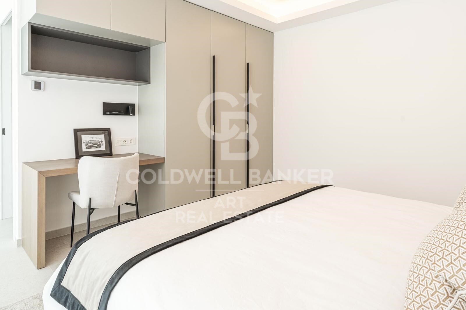 Stylish family villa in prime Nueva Andalucía location