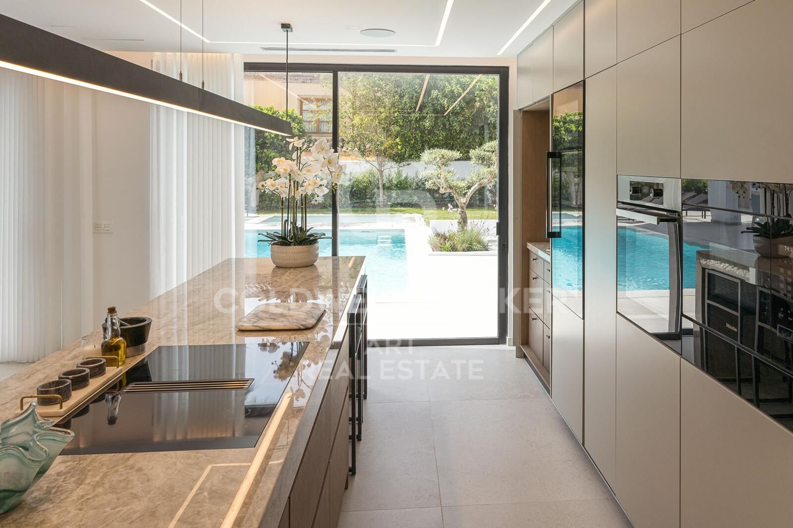 Villa familiale moderne à Nueva Andalucía, Marbella