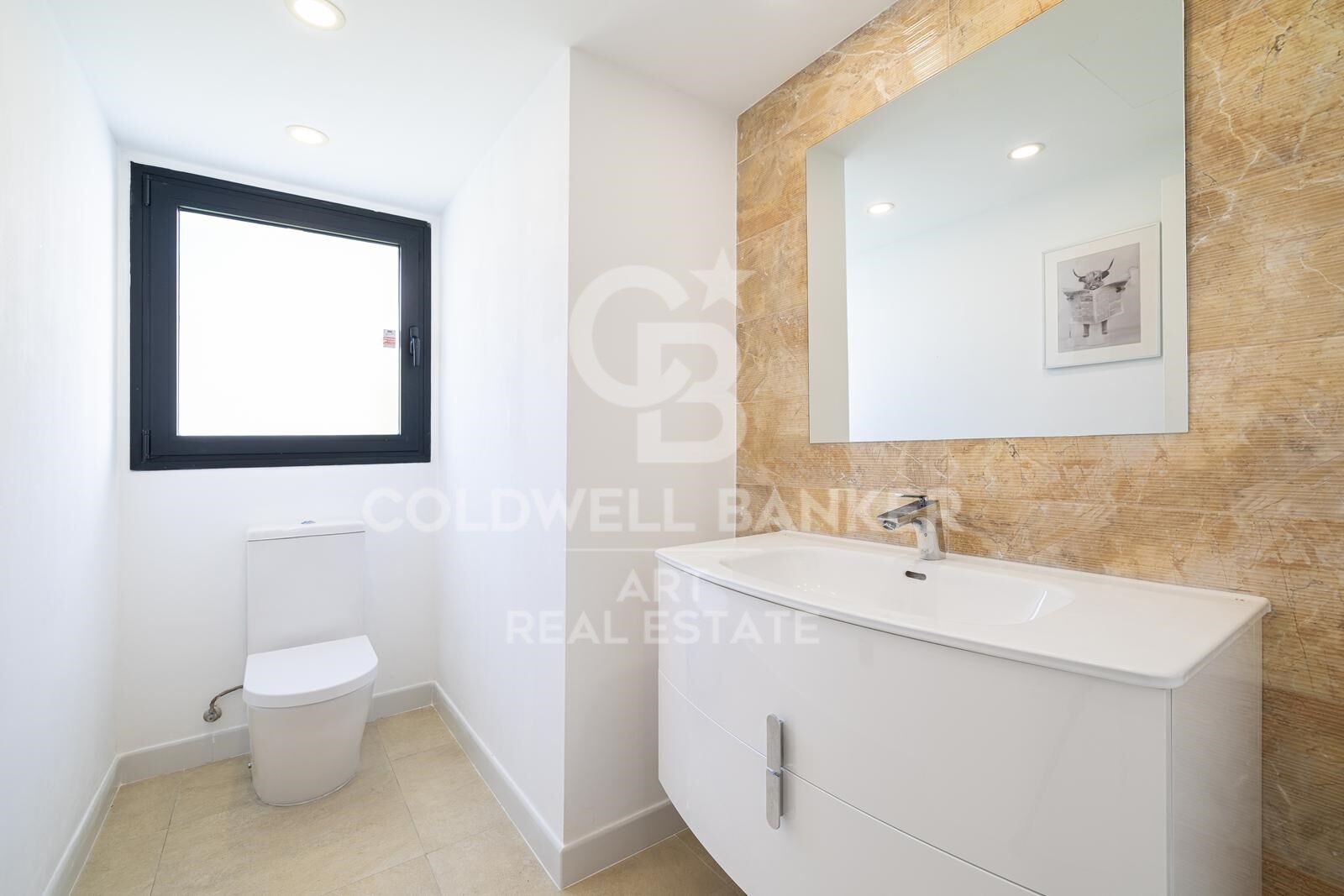 Villa mediterránea moderna con piscina y jardín, Linda Vista, San Pedro Alcántara