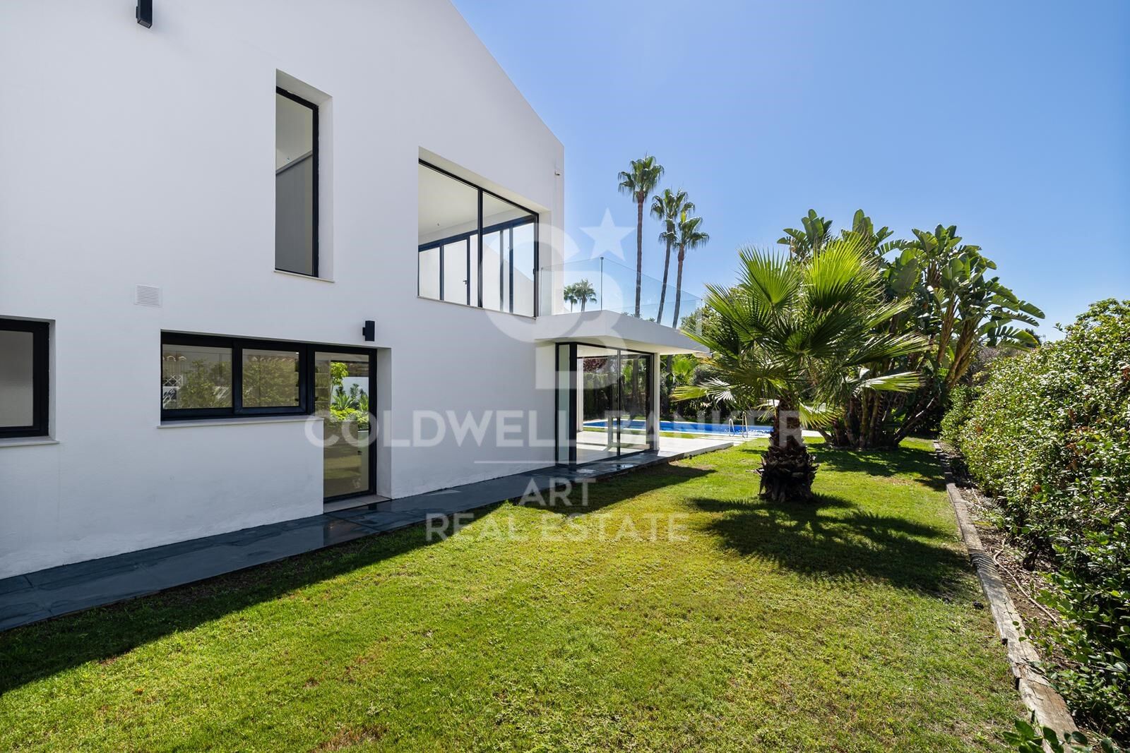 Moderne mediterrane Villa mit Pool und Garten, Linda Vista, San Pedro Alcántara