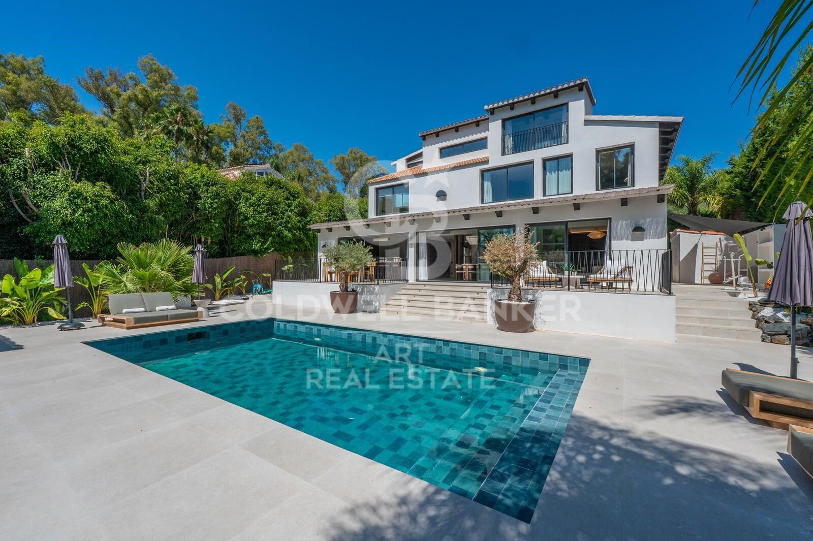 Encantadora y serena villa cerca de Puerto Banús, Marbella