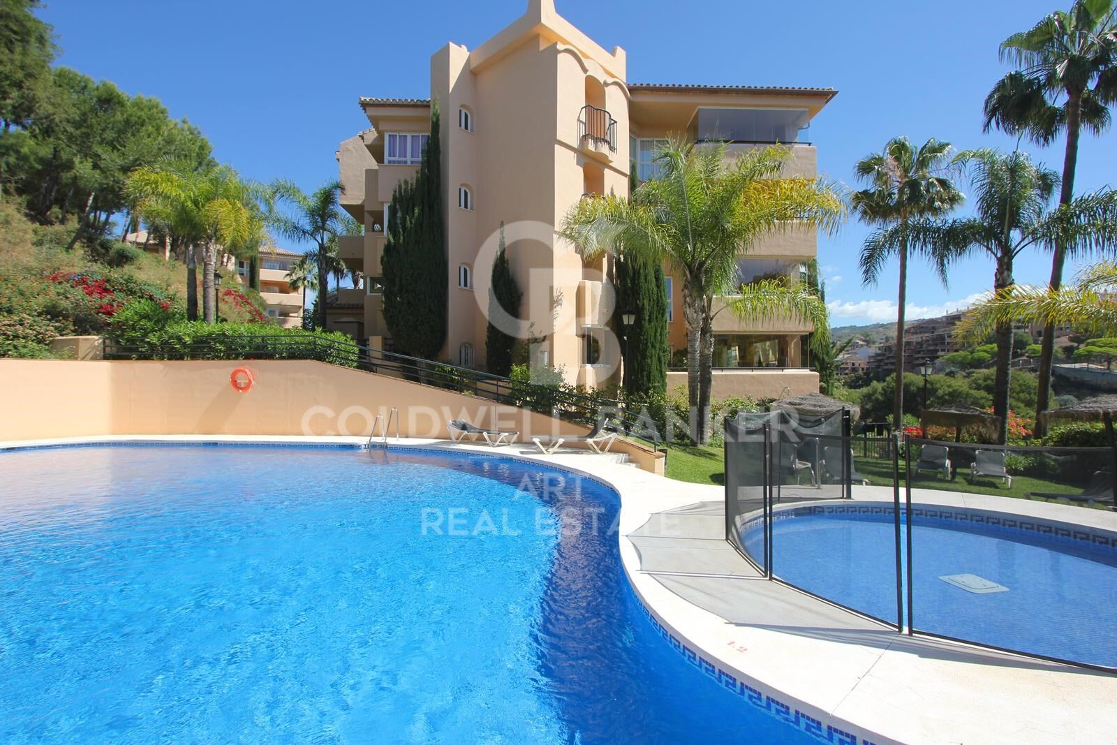 Appartement penthouse avec vues panoramiques à Elviria, Marbella