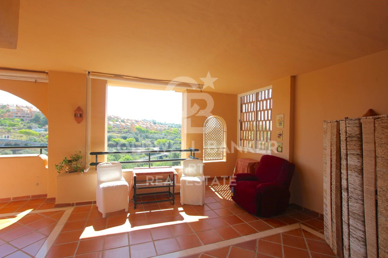 Appartement penthouse avec vues panoramiques à Elviria, Marbella