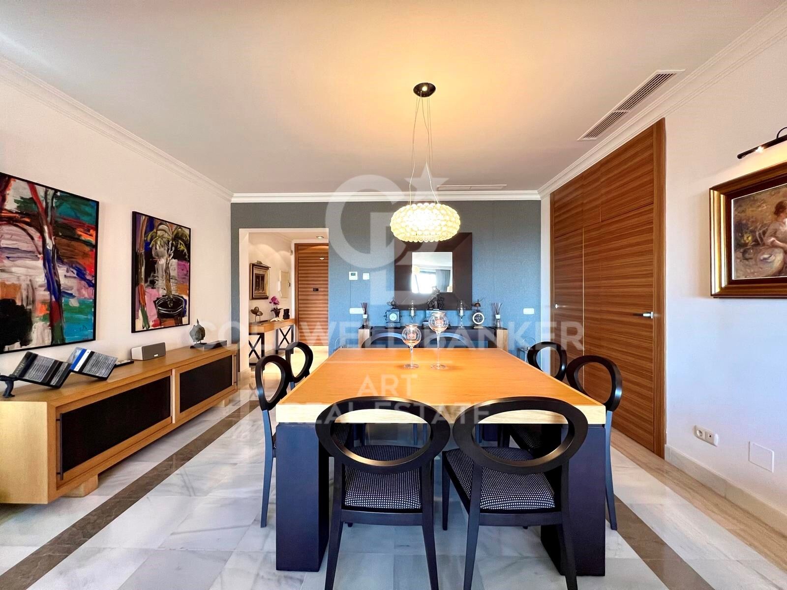 Spacious penthouse with panoramic sea views in Monte Halcones, Benahavís