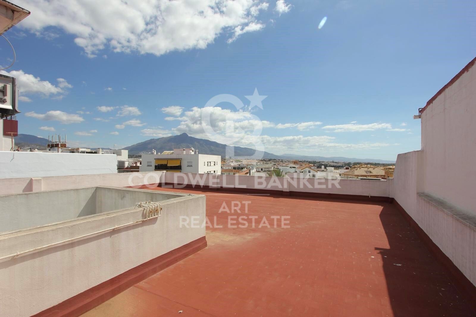 Prime location penthouse on Avenida Marqués del Duero, San Pedro de Alcántara, Marbella