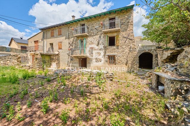 Casa de pueblo para reformar en Estavar