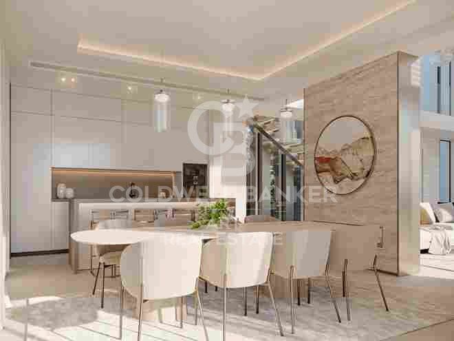 Luxury villas with 5 and 6 bedrooms in Nueva Andalucía, Marbella