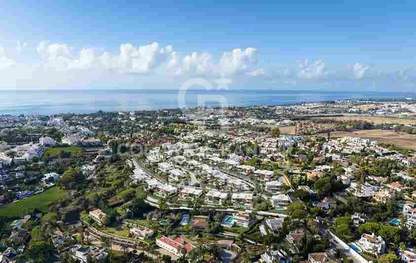 Villas de lujo de 5 y 6 dormitorios en Nueva Andalucía, Marbella