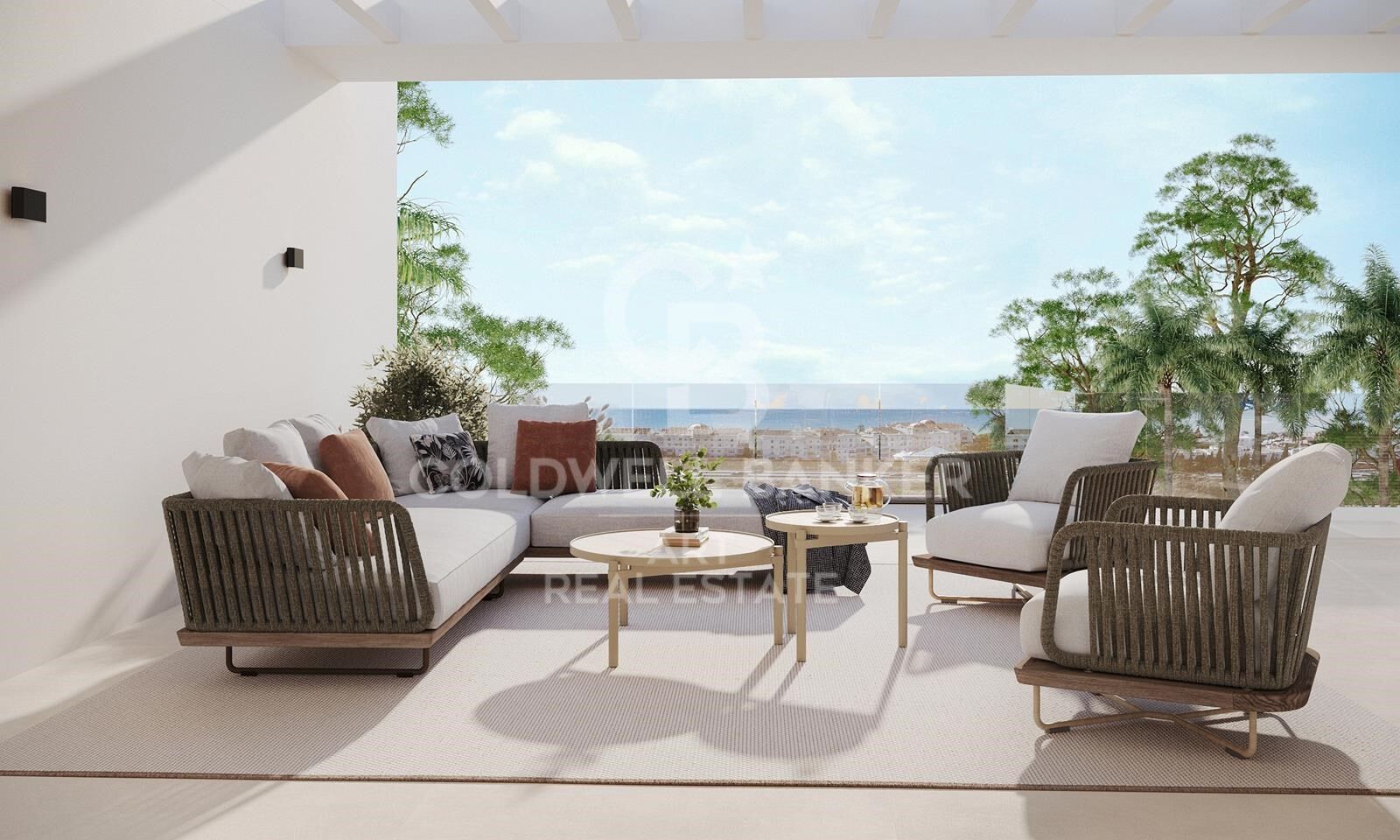 Spectacular penthouses with open sea views in Estepona