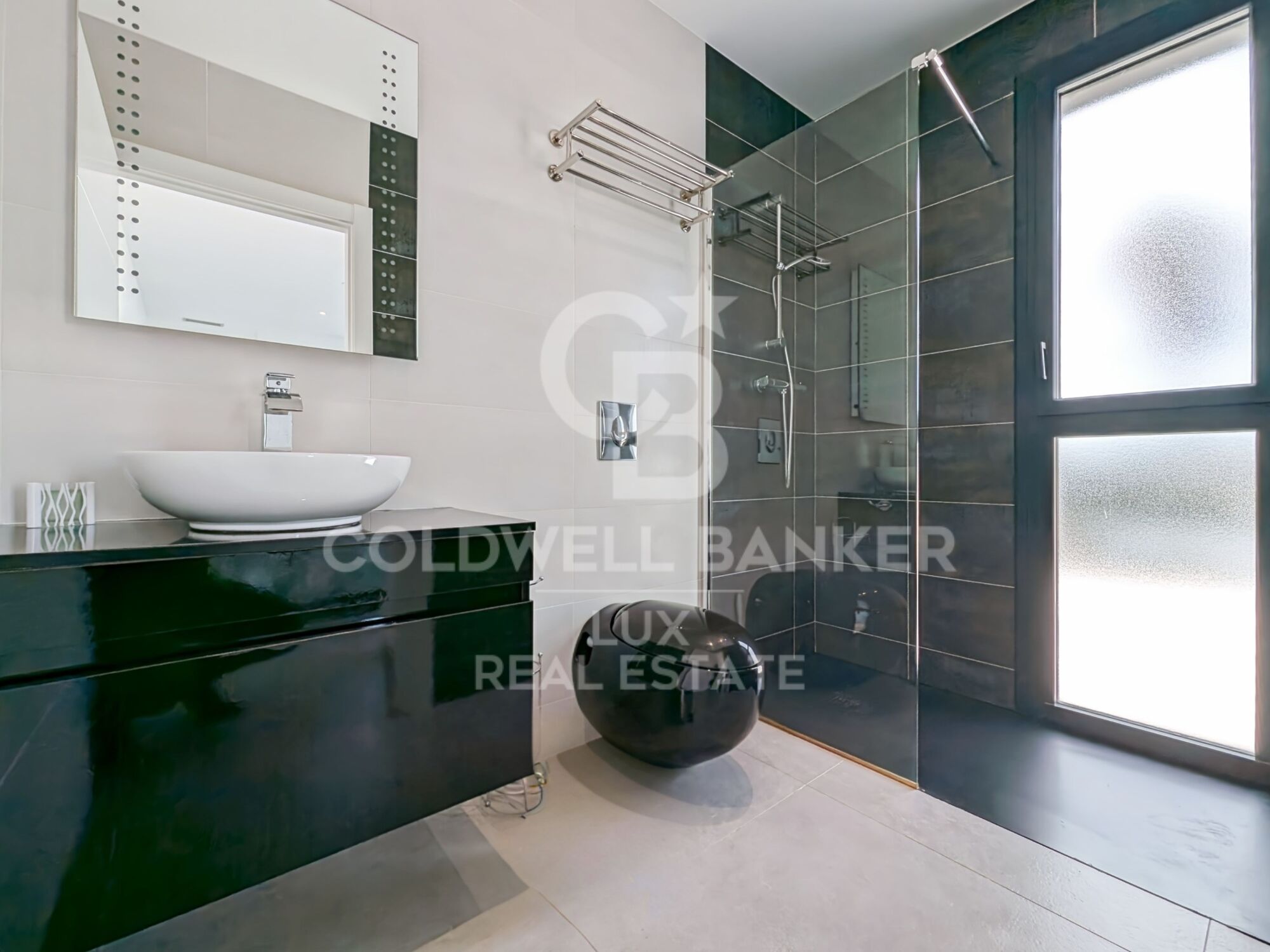 Villa de luxe rénovée avec amarrage de 12,5 m à Empuriabrava