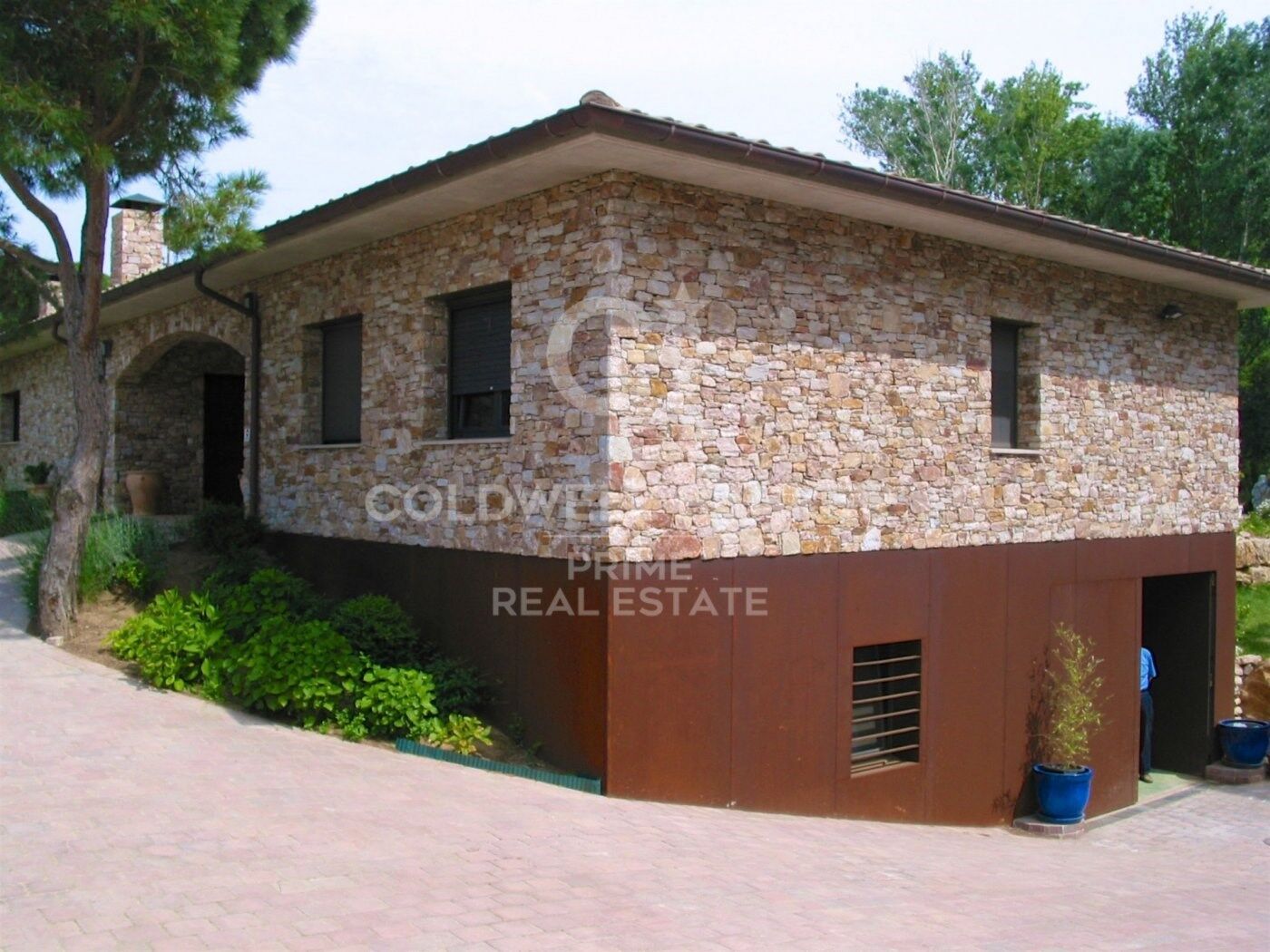 En venta villa unifamiliar a tan solo 200 metros de la playa de Pals, Costa Brava