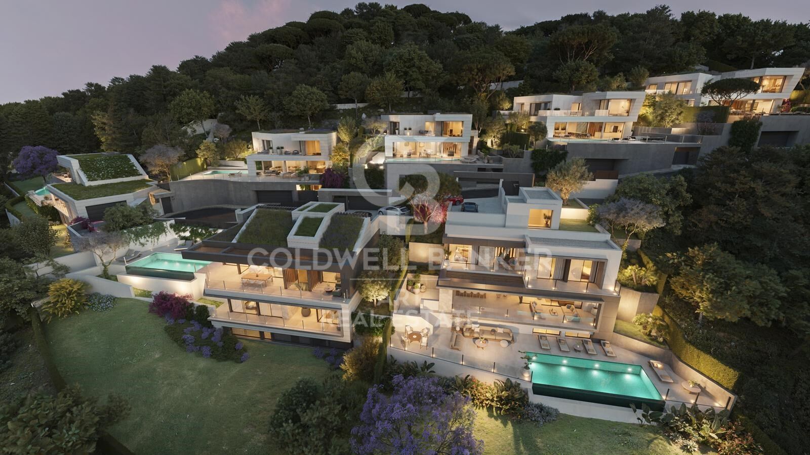 Modern 4-5 bedroom villas with sea views in East Málaga