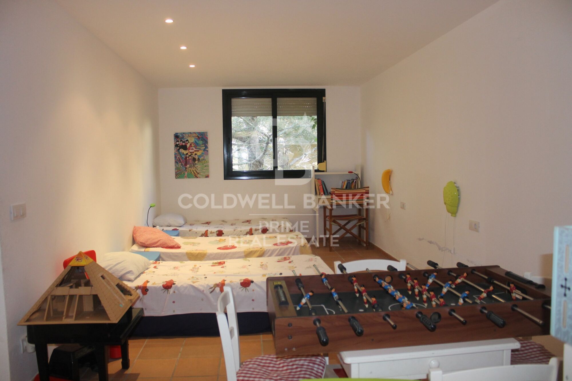 For sale house with pleasant sea views in Begur
