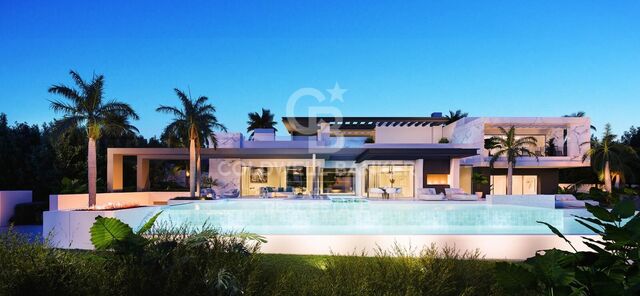 7 bedroom villas on large plots in El Paraiso Alto, Benahavis