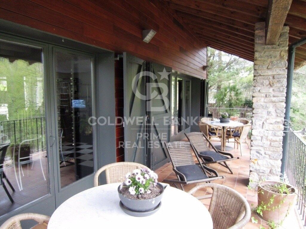 For sale special Masía-style property in the municipality of Sant Llorenç de la Muga, Alt Empordà