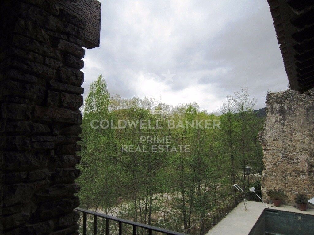 En venta especial propiedad de estilo Masía en el municipio de Sant Llorenç de la Muga, Alt Empordà