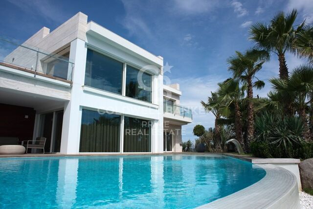 En vente, villa de luxe avec vue sur la mer à Mas Nou, Platja d'Aro, Costa Brava.