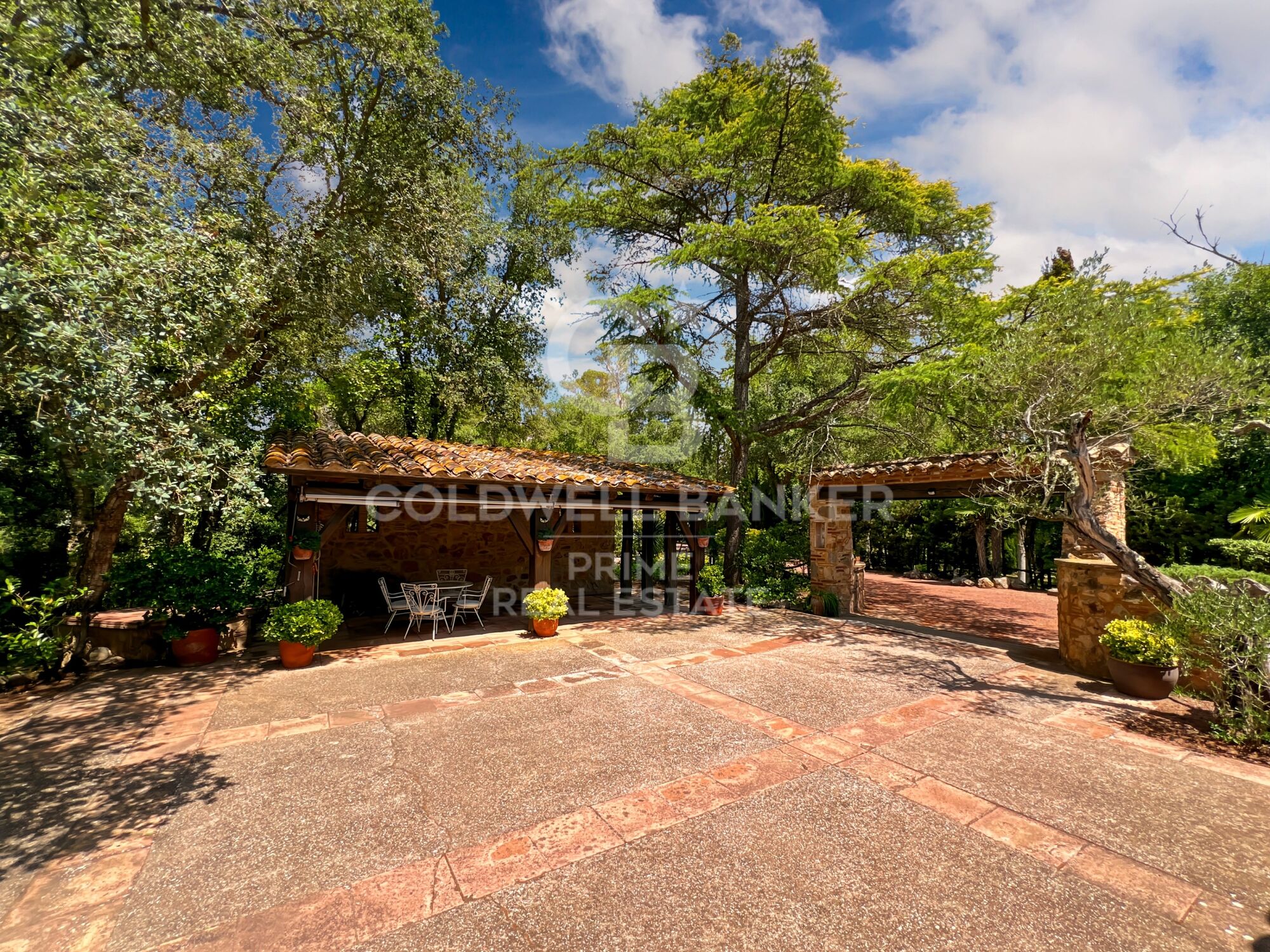 Finca rústica única junto al PGA Catalunya