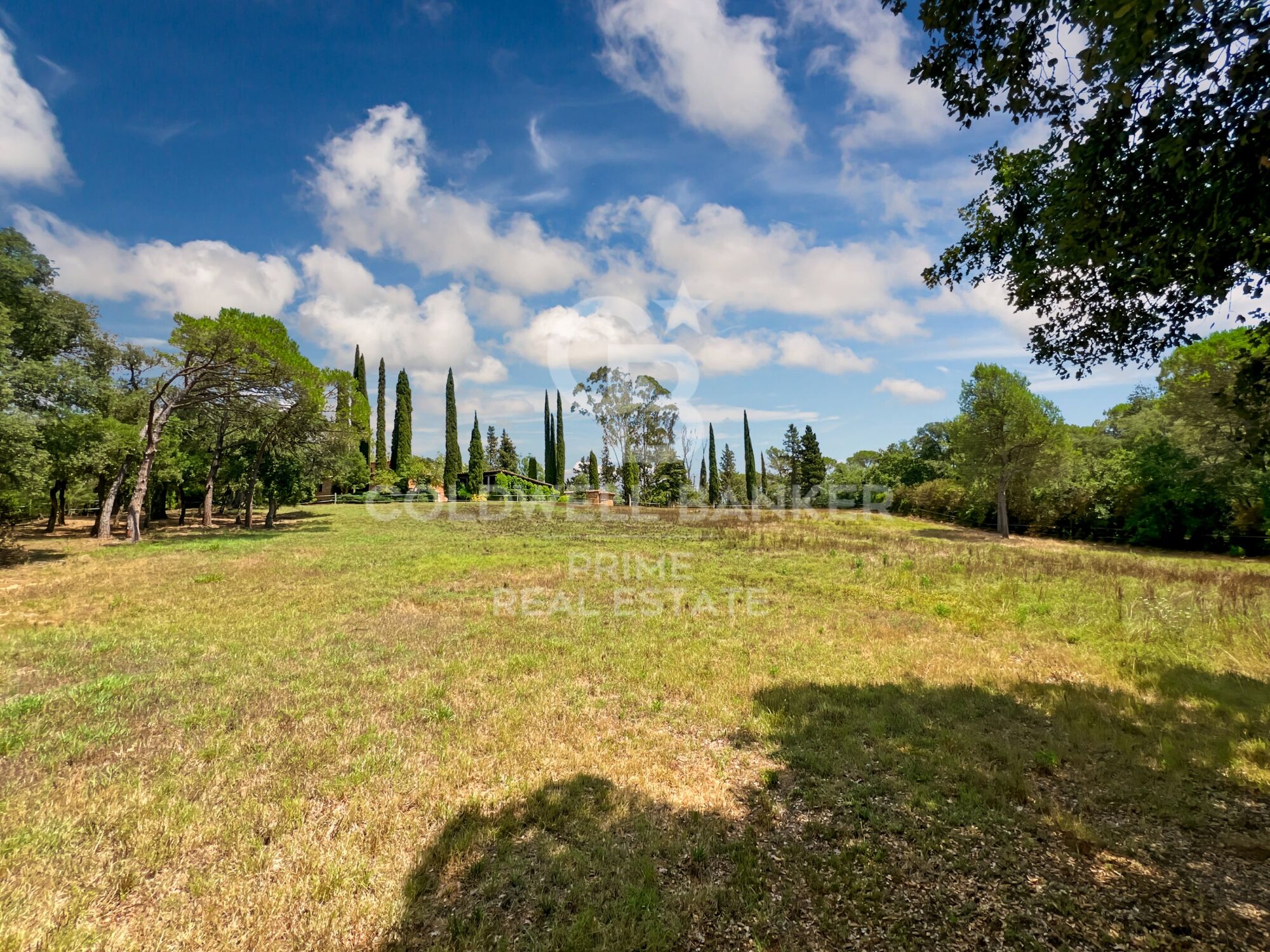 Finca rústica única junto al PGA Catalunya