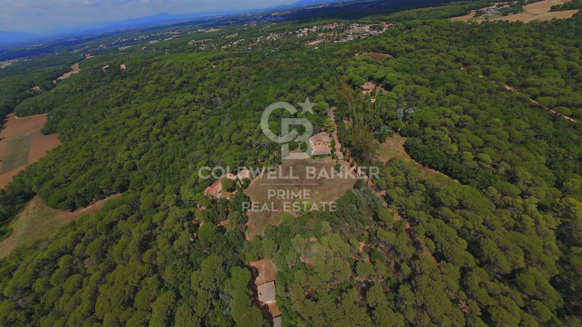 Finca rústica única junto al PGA Catalunya