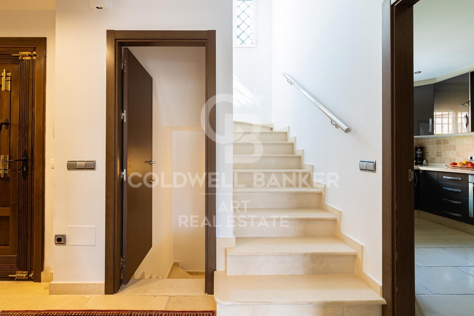 Elegante adosado en Brisas del Sur, Nueva Andalucía