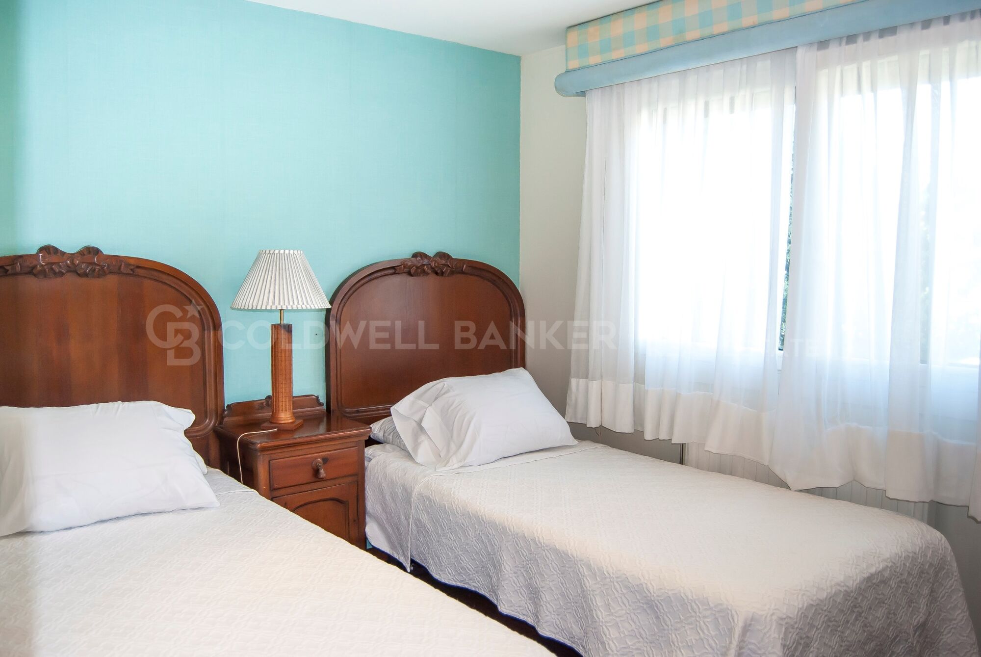 Luxury villa in Playa America with sea views and private access street