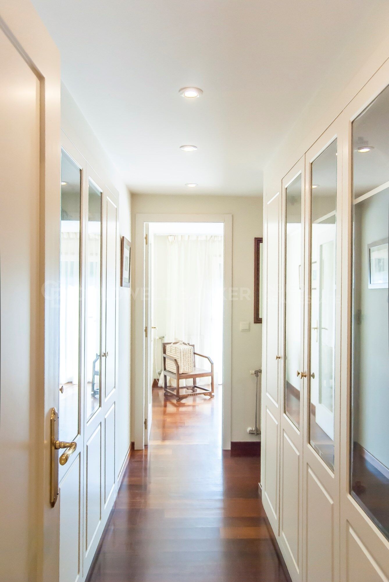 Luxury villa in Playa America with sea views and private access street