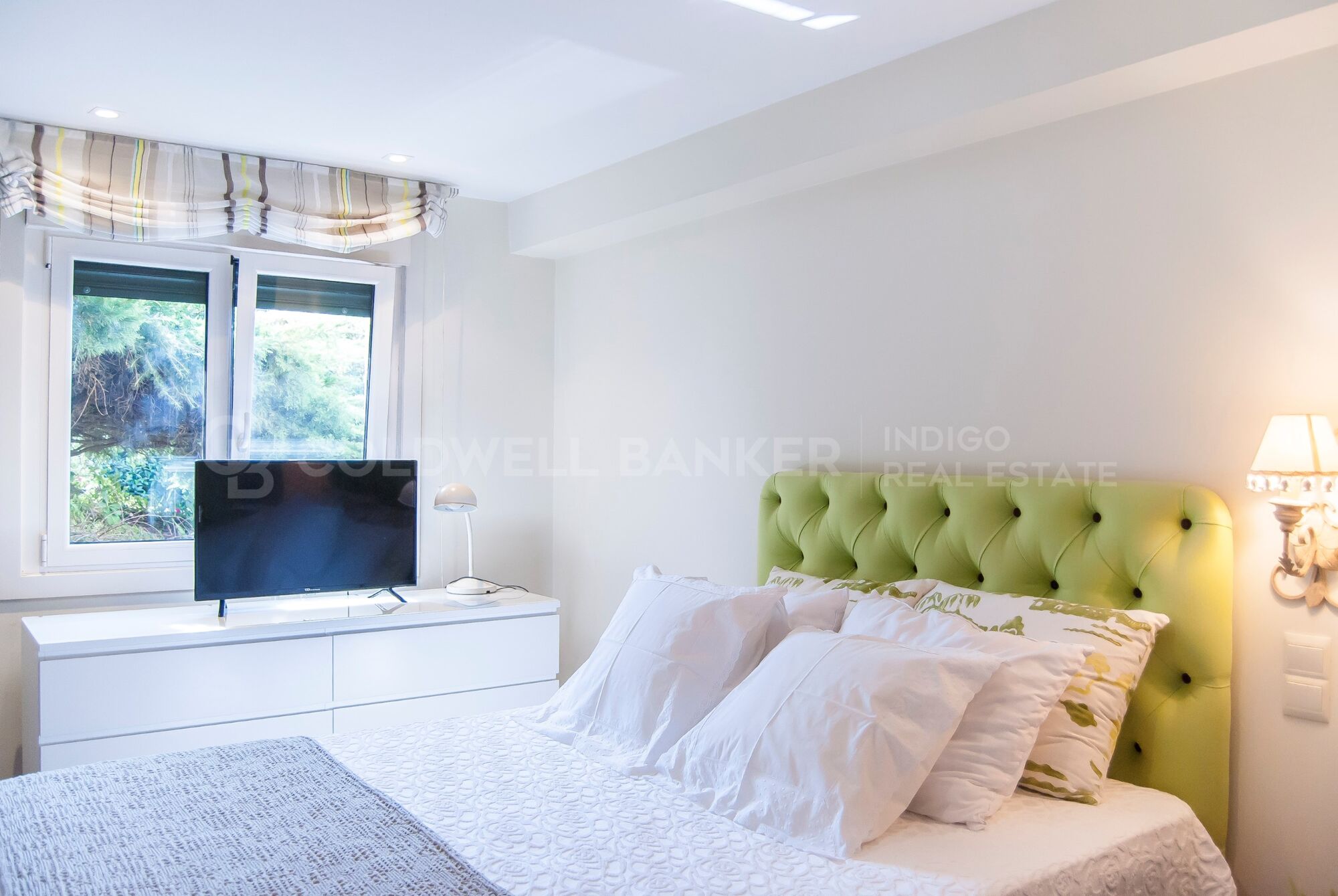 Luxury villa in Playa America with sea views and private access street