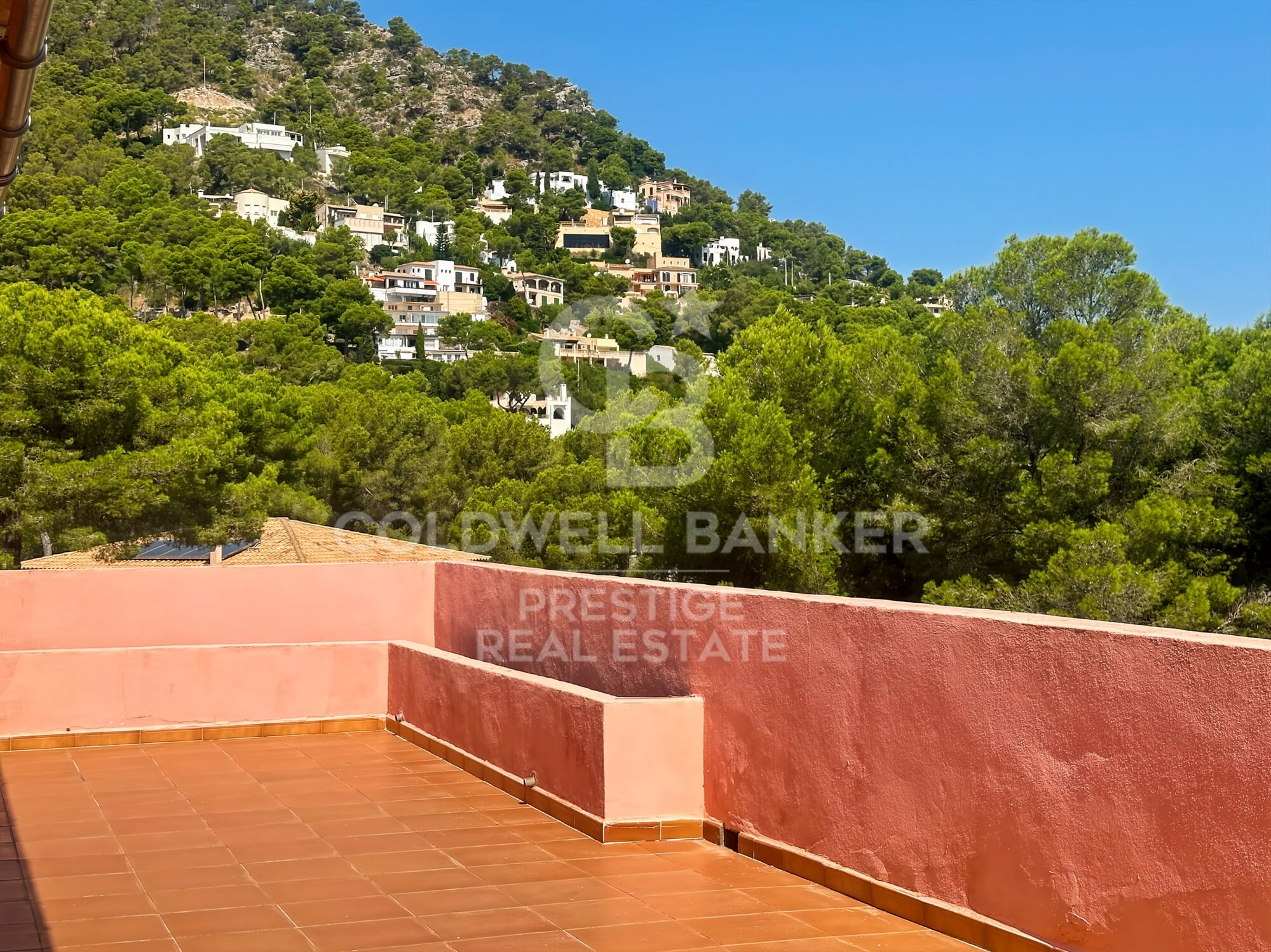 Exklusive Villa mit Panoramablick auf das Meer in Canyamel