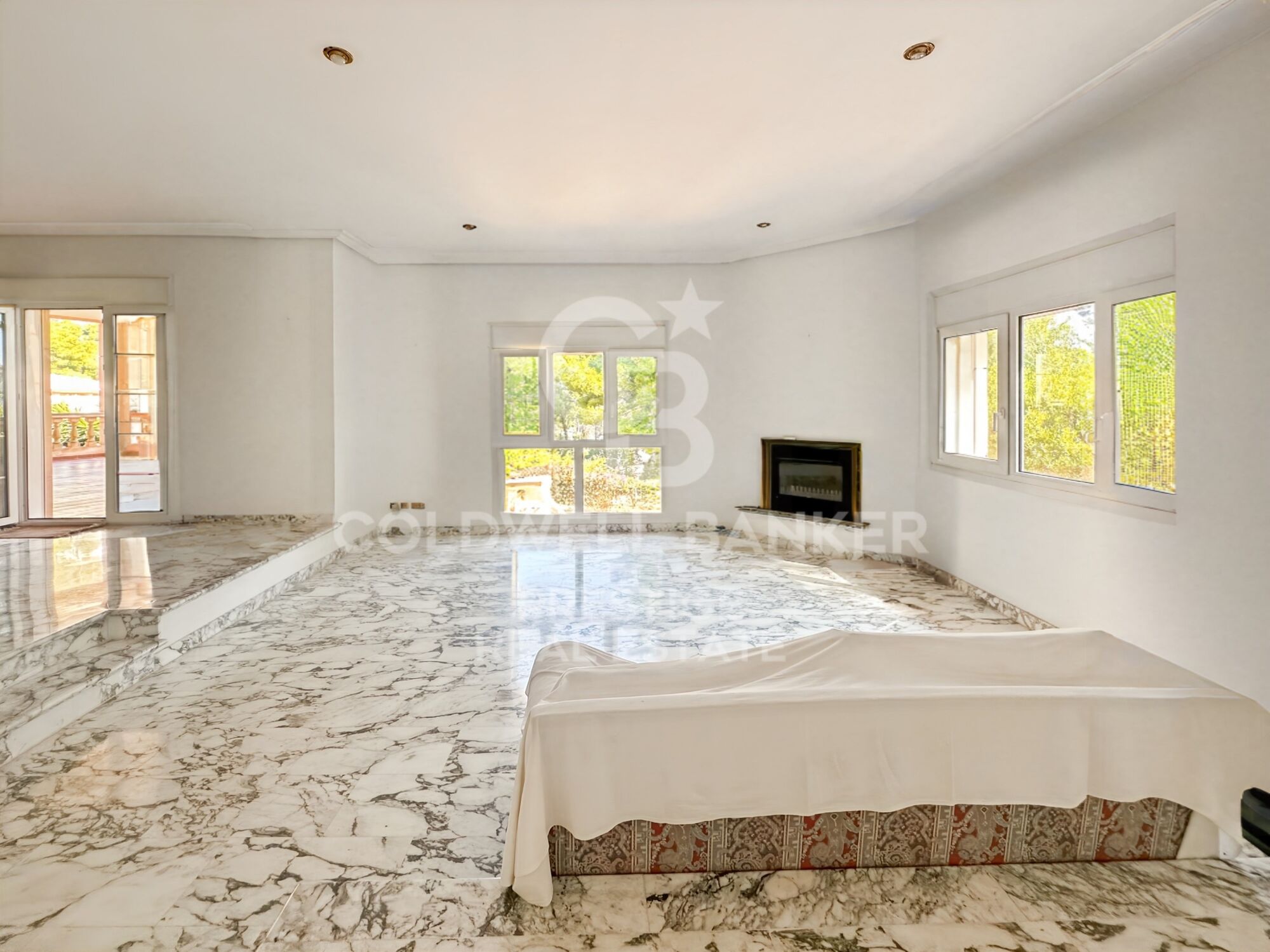 Exklusive Villa mit Panoramablick auf das Meer in Canyamel