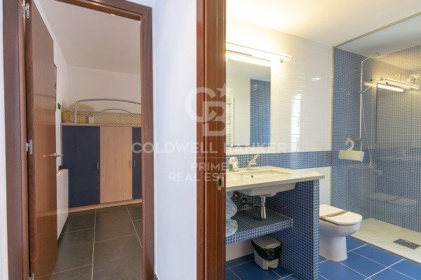 Contemporary villa for sale in resindencial Begur