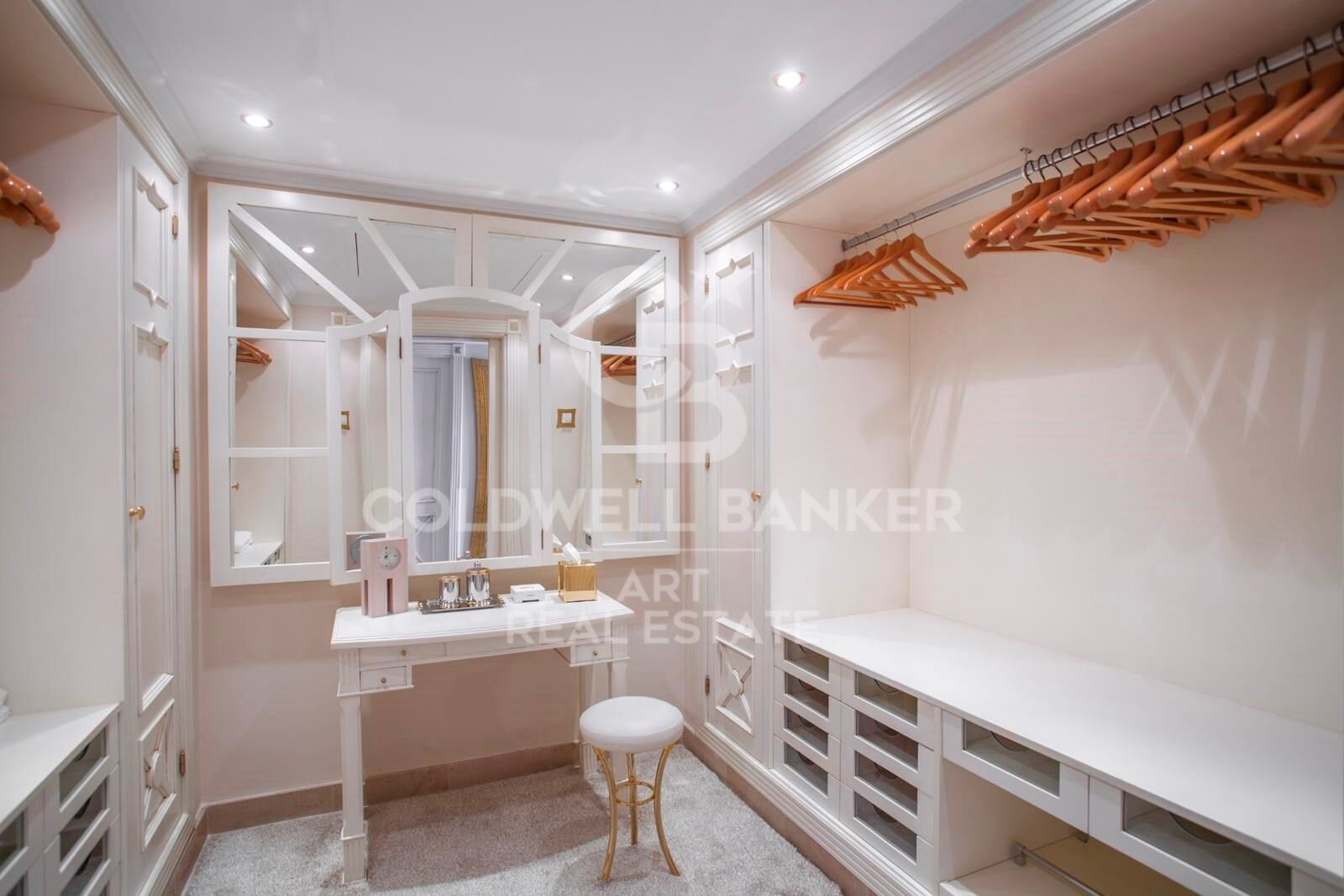 Ático exclusivo en la zona privada del Hotel Kempinski Bahia con vistas panorámicas al mar, Estepona