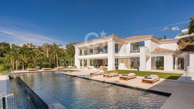 Contemporary masterpiece with sea and golf views, La Quinta Golf, Marbella
