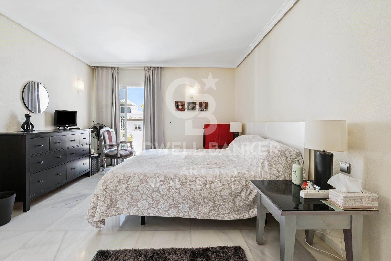 Großzügiges Penthouse mit privater Dachterrasse in Dominion Beach, Estepona, Costa del Sol