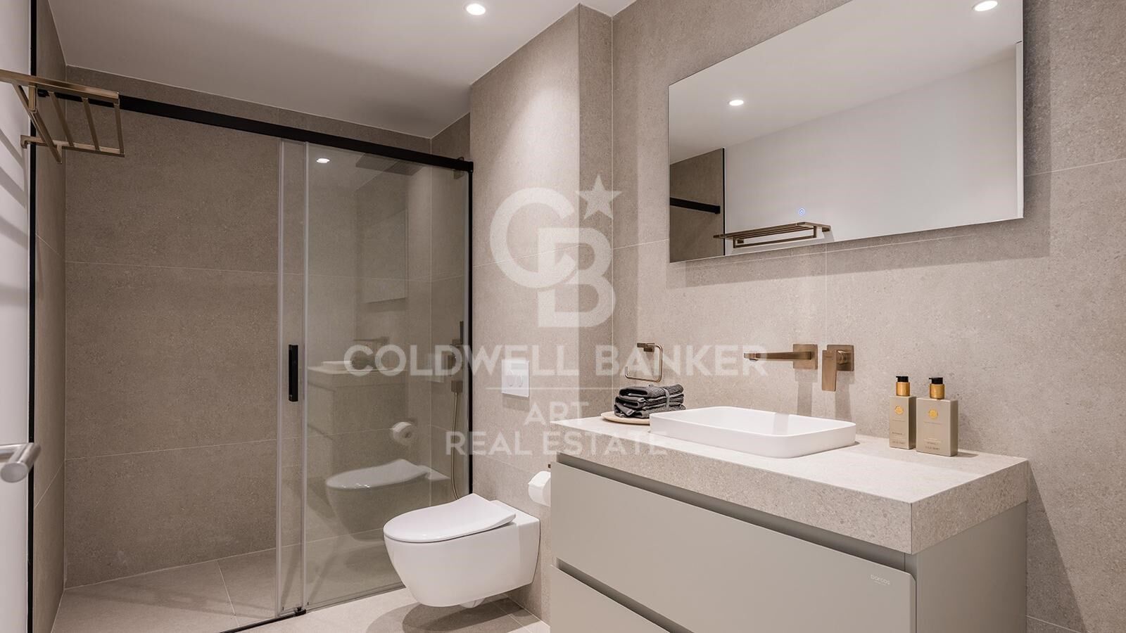 Zeitgemäße Villa mit stilvollem Komfort in Los Naranjos Golf, Nueva Andalucía, Marbella