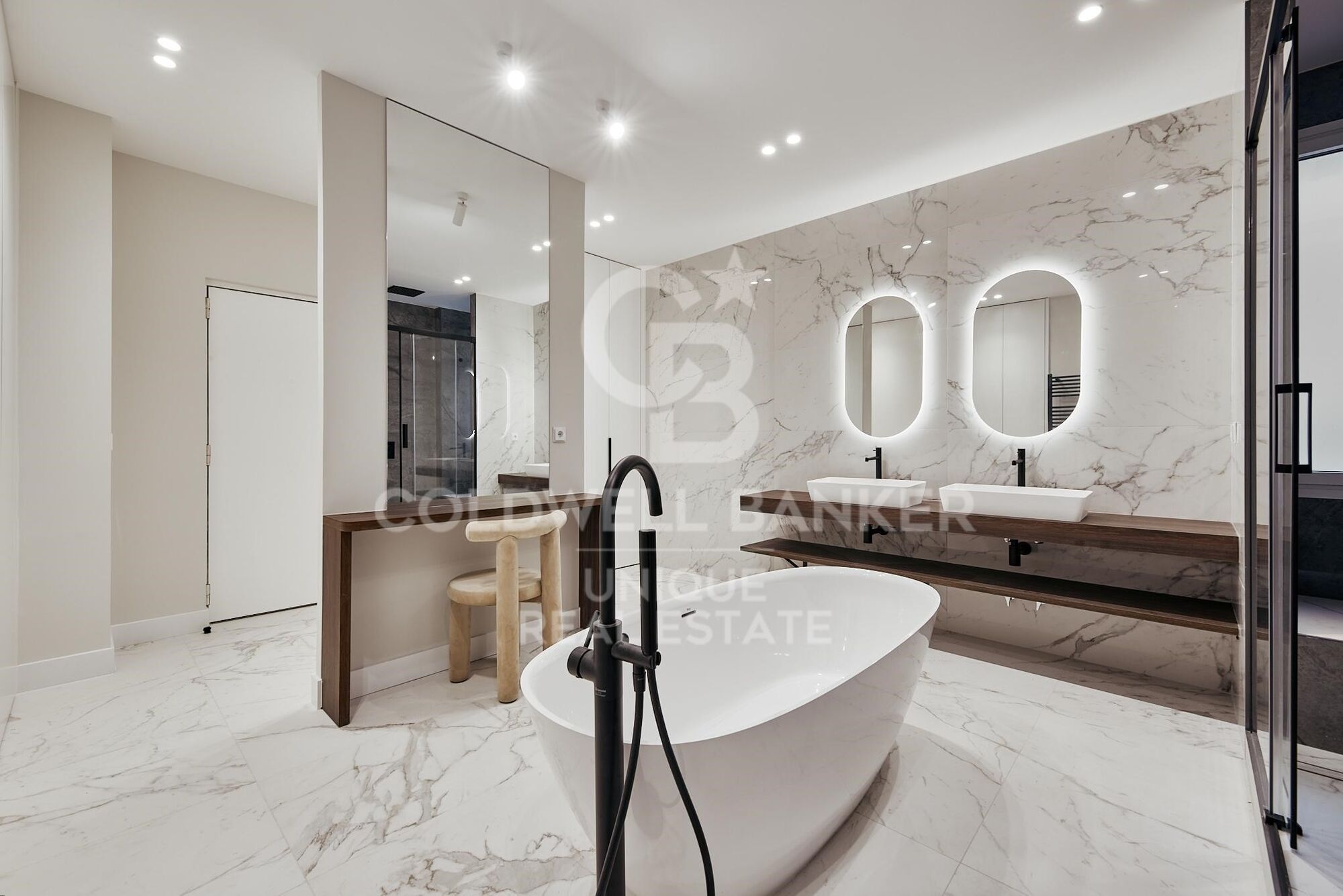 Brand new exterior flat with 4 bedrooms and terrace in Goya, Madrid